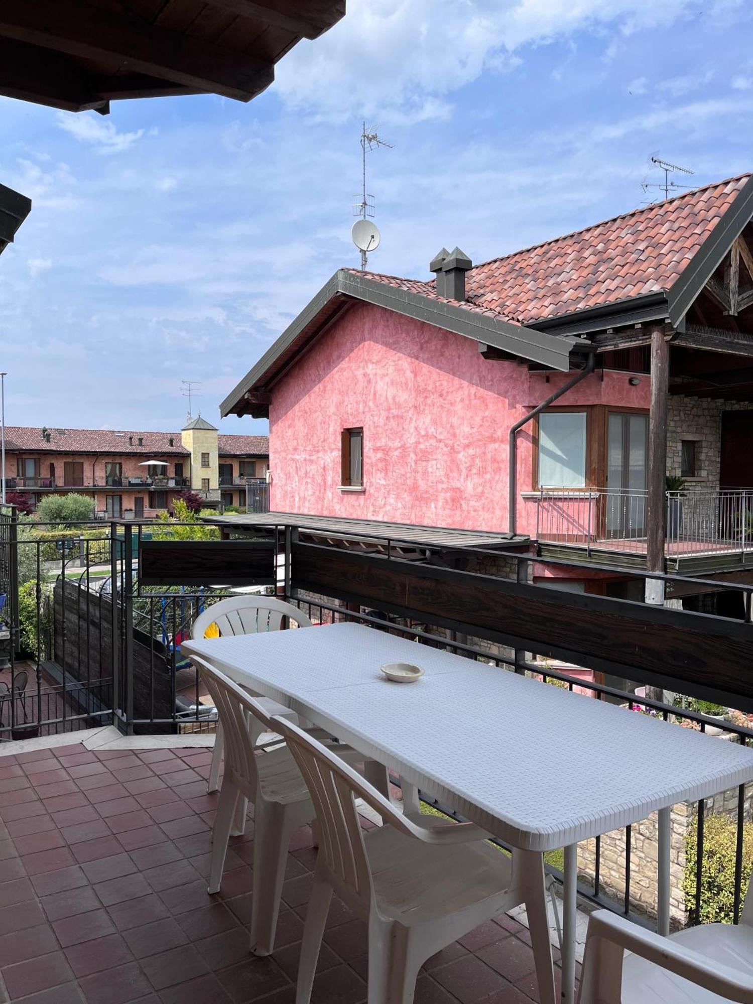 Appartamento Gaja Lonato del Garda Exterior foto