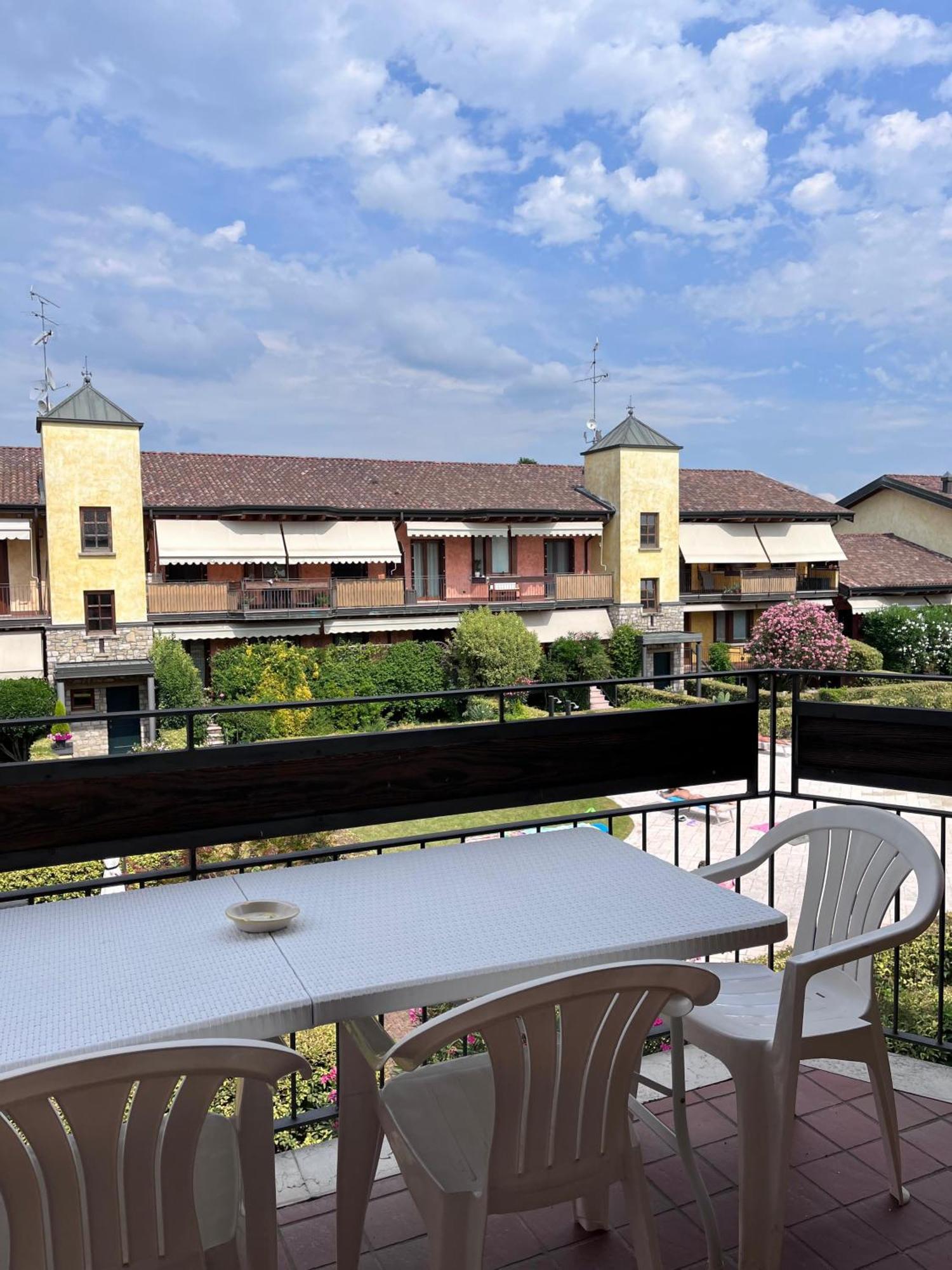 Appartamento Gaja Lonato del Garda Exterior foto